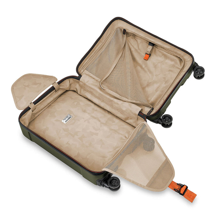 International 21" Carry-On Spinner - Torq Collection #QU221SP