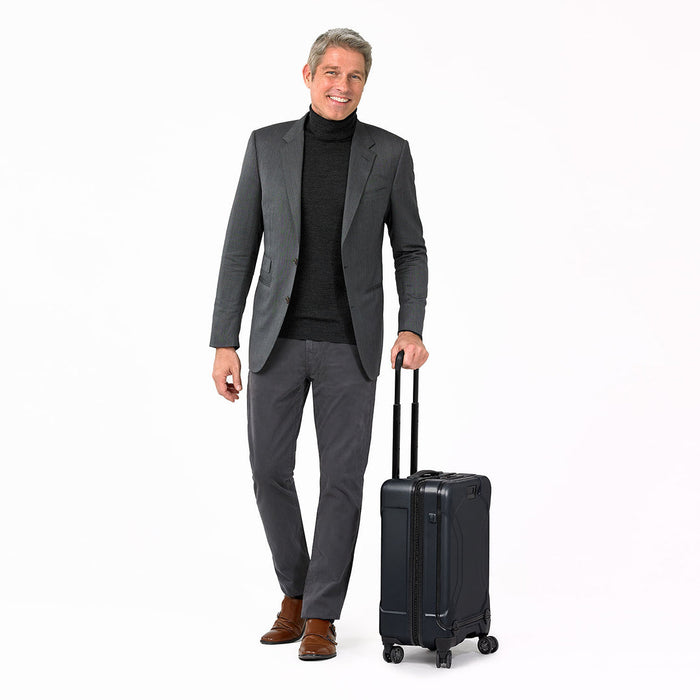 International 21" Carry-On Spinner - Torq Collection #QU221SP