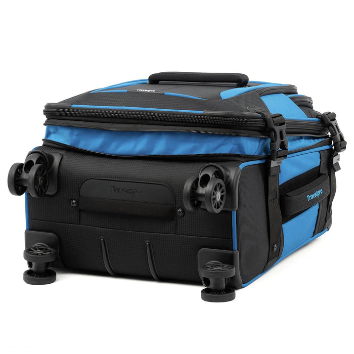 Bold by Travelpro 21" Carry-On Expandable Spinner