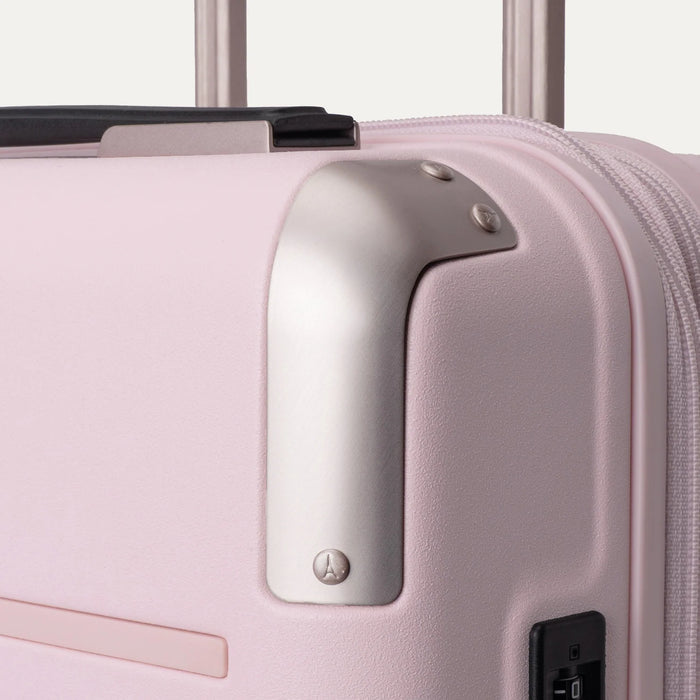 Platinum Elite Carry-On Hardside Spinner