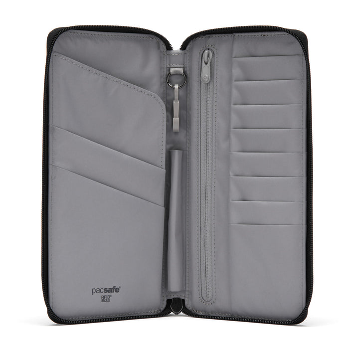 Pacsafe RFIDsafe RFID blocking travel wallet