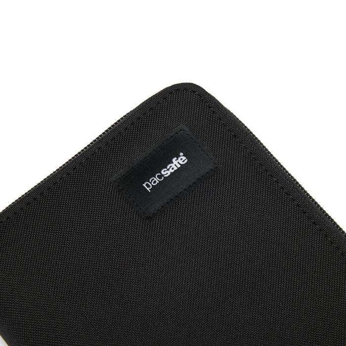Pacsafe RFIDsafe RFID blocking travel wallet