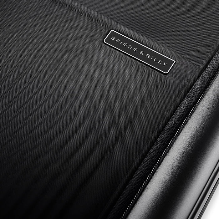 Essential 22" Front Pocket Carry-On Expandable Spinner