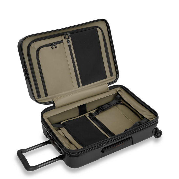 Essential 22“ Hardside Carry-On Expandable Spinner
