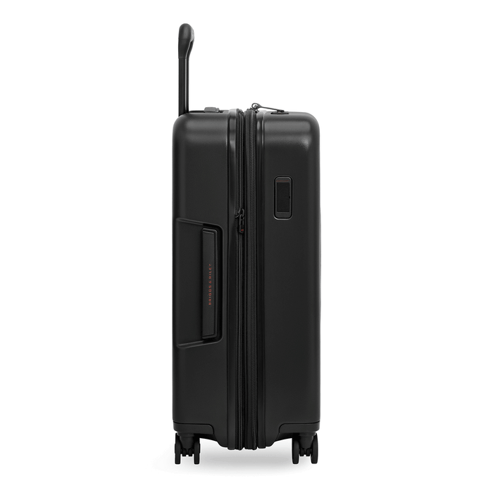 Essential 22“ Hardside Carry-On Expandable Spinner