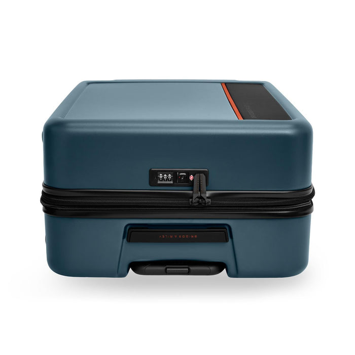 Medium 27” Hardside Expandable Spinner